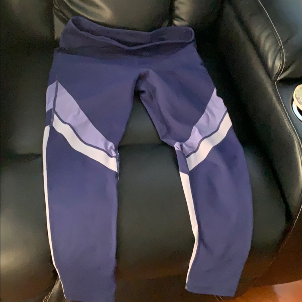 Mid-rise powerhold color block Capri